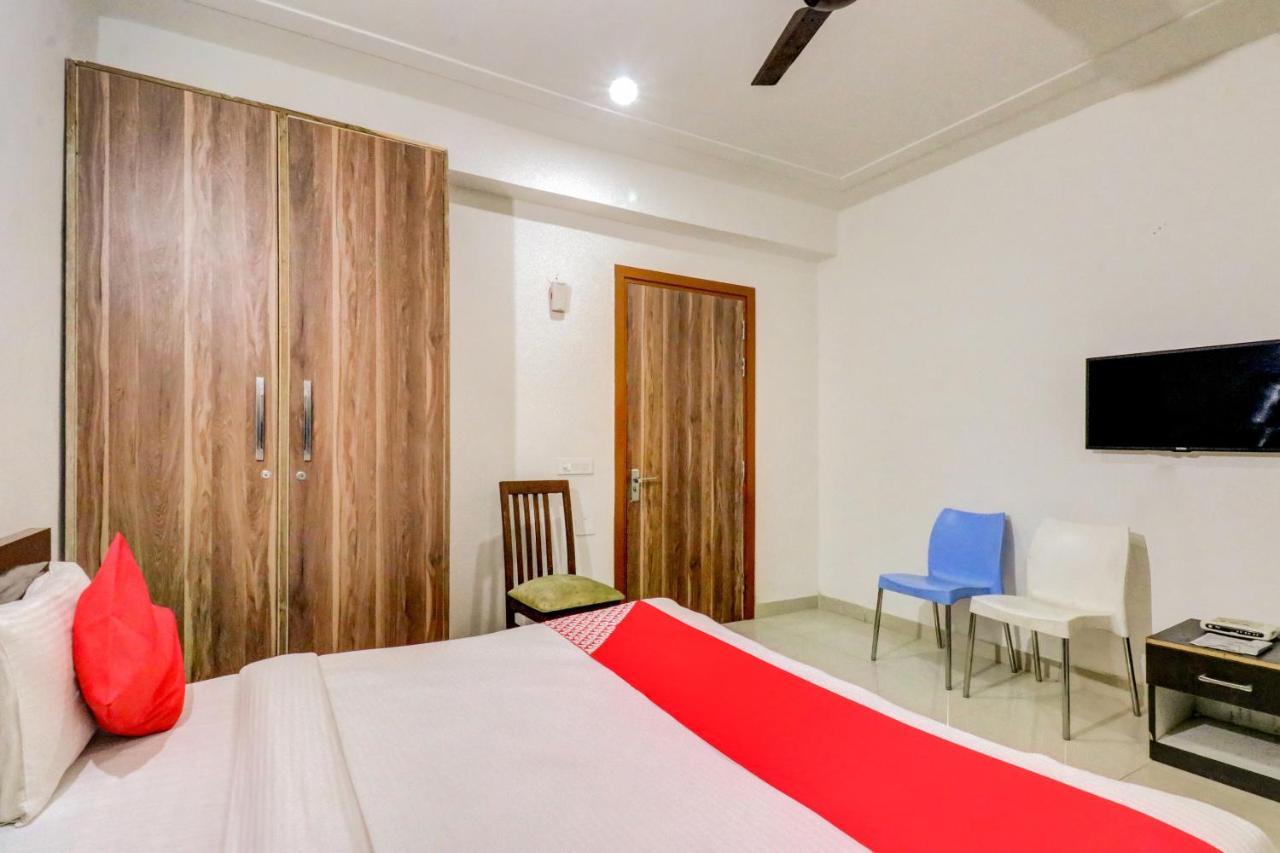 Hotel Oyo 71597 The Shivaay Residency Gurgaon Exterior foto